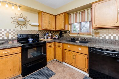 Kitchen 2
