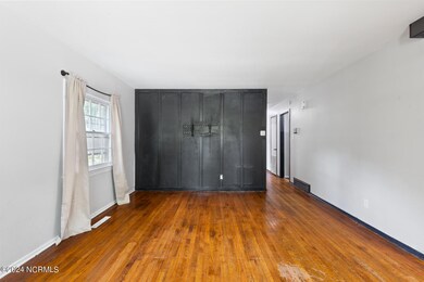 807 River St, Jacksonville, NC 28540 - photo 4