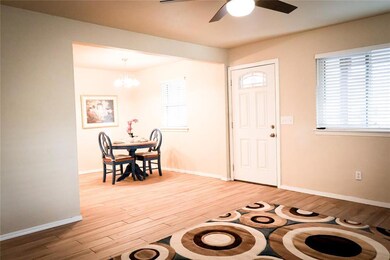 1306 E Wallace St, Shawnee, OK 74801 - photo 4