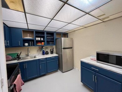 4160 Inverrary Dr unit 207, Lauderhill, FL 33319 - photo 2