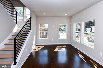 5022 Emo St, Capitol Heights, MD 20743 - photo 2