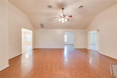 1116 Bryan Dr, Moore, OK 73160 - photo 5