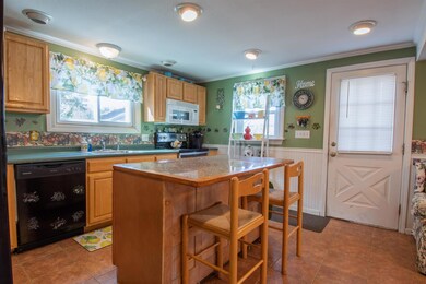 8 Edwards St, Salem, NH 03079 - photo 6