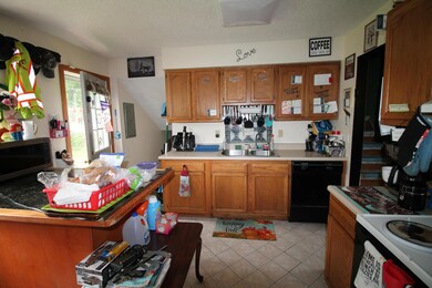 2710 Moundcrest St, Columbus, OH 43232 - photo 6