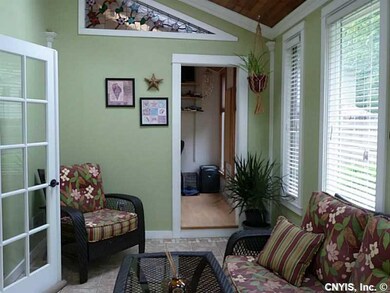 Morning room.