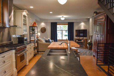 624 W 9th St, Cedar Falls, IA 50613 - photo 6