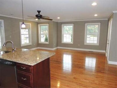 13 1/2 Merrimac St unit A, Amesbury, MA 01913 - photo 3