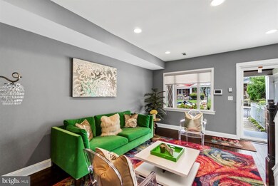 3816 Woodridge Rd, Baltimore, MD 21229 - photo 2