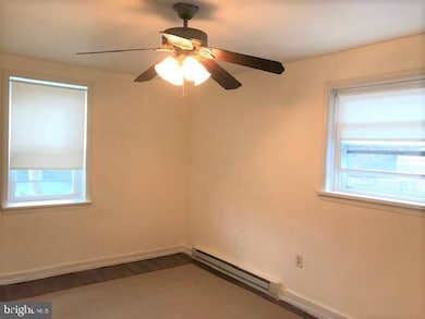 48 S 6th St unit 5, Quakertown, PA 18951 - photo 3