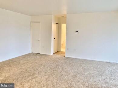 15702 Dorset Rd unit 302, Laurel, MD 20707 - photo 5