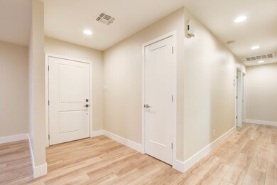 005_Foyer