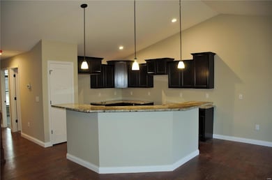 1109 Lucca Ct, Caseyville, IL 62232 - photo 2