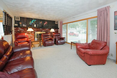 531 N Douglas-103