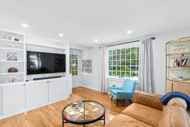 269 Temple St, West Roxbury, MA 02132 - photo 4