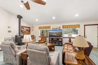 Entry to living room