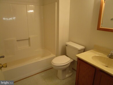 9278 Cherry Ln unit 93, Laurel, MD 20708 - photo 4