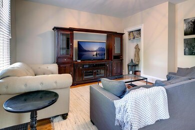 195 E Sycamore St, Columbus, OH 43206 - photo 3