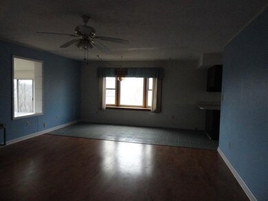 2705 Oregon Rd, Versailles, KY 40383 - photo 5