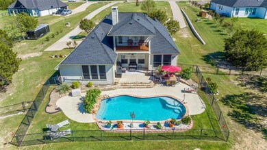 2200 Tree Top Ct, Granbury, TX 76049 - photo 7