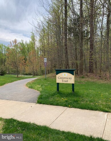 12605 Blue Sky Dr, Clarksburg, MD 20871 - photo 2