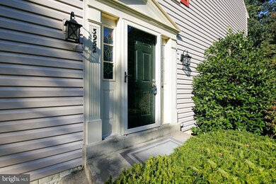 3952 Angelton Ct, Burtonsville, MD 20866 - photo 4