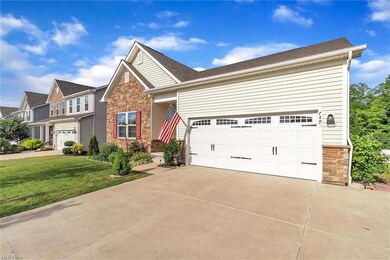 749 Hilliary Ln, Aurora, OH 44202 - photo 2