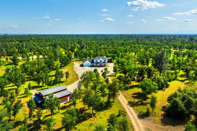 21255 Via Serena Dr, Redding, CA 96003 - photo 2