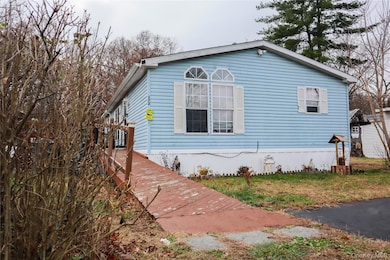 172 Democracy Ln, Washingtonville, NY 10992 - photo 2