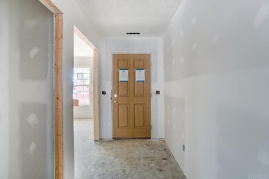 10515 Fieldlight Blvd, Fort Wayne, IN 46835 - photo 2