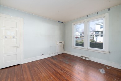 309 Queen St, Bristol, CT 06010 - photo 6