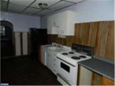 447 N 12th St, Reading, PA 19604 - photo 5