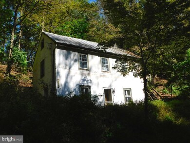 376 Levengood Rd, Douglassville, PA 19518 - photo 3