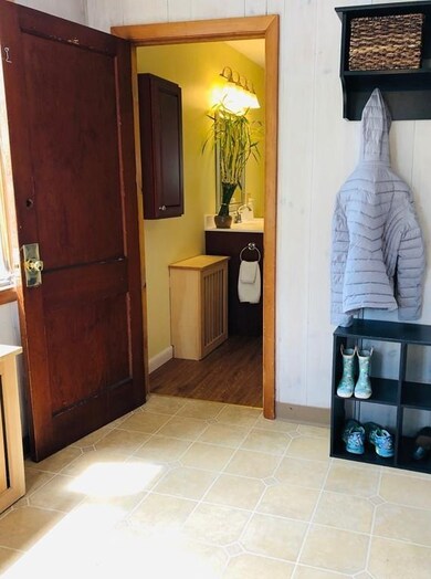 32 Graves St, South Deerfield, MA 01373 - photo 6