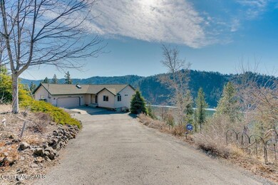 1-1Front of home.jpg-SMALL