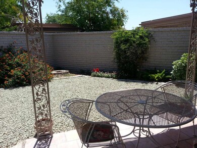 Covered patio with courtyard