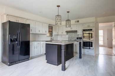 5587 Ashley Square S, Memphis, TN 38120 - photo 7