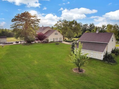 125 Saddlebrook Ln, Schenectady, NY 12302 - photo 6