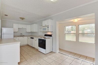 2916 Kline Rd, Jacksonville, FL 32246 - photo 6