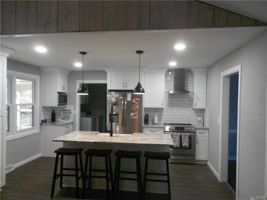 6453 Beverly Hills Rd, Coopersburg, PA 18036 - photo 6