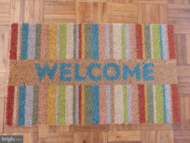 112 Roberts Ln unit 101, Alexandria, VA 22314 - photo 2