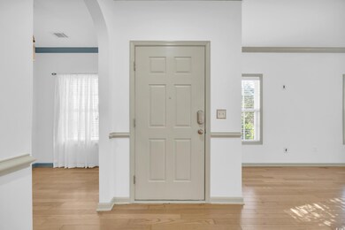 Entryway featuring light hardwood / wood-style flo