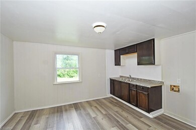 1207 23rd St, Winston-Salem, NC 27105 - photo 6