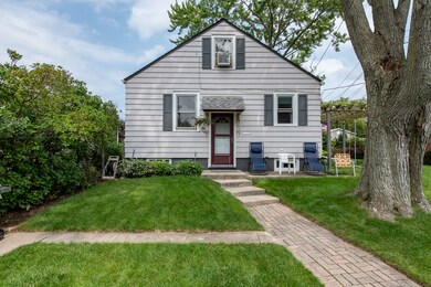 800 N Mcaree Rd, Waukegan, IL 60085 - photo 2