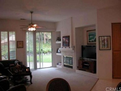 Great/Family Room Fire Place and Entertainment nic