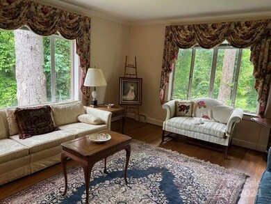 731 N Oakwood Dr, Statesville, NC 28677 - photo 6