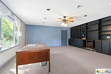 392 Smith Ln, Bruceville, TX 76630 - photo 5