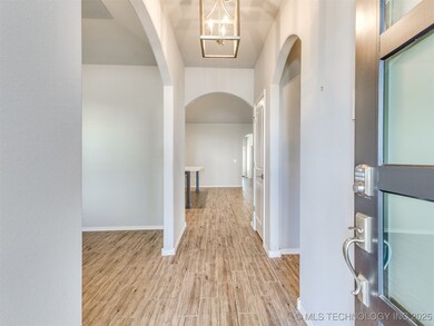 7809 S Redbud Ave, Broken Arrow, OK 74011 - photo 6