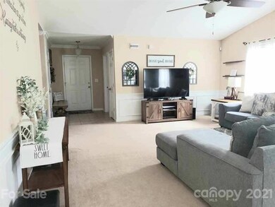 1103 Valley St, Statesville, NC 28677 - photo 6