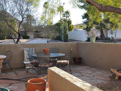 004_Courtyard
