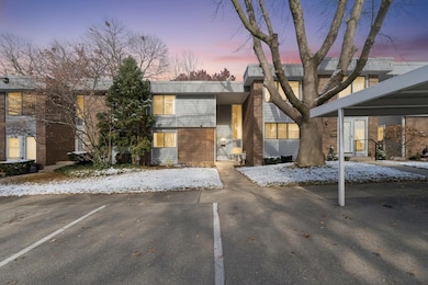 4107 S Norway St SE unit 72, Grand Rapids, MI 49546 - photo 2